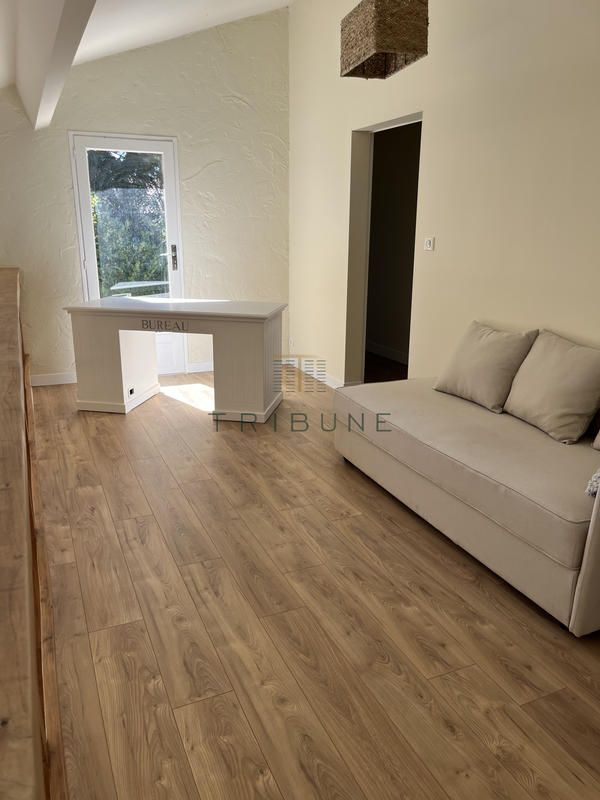 Maison - 195 m² - 7 pièces