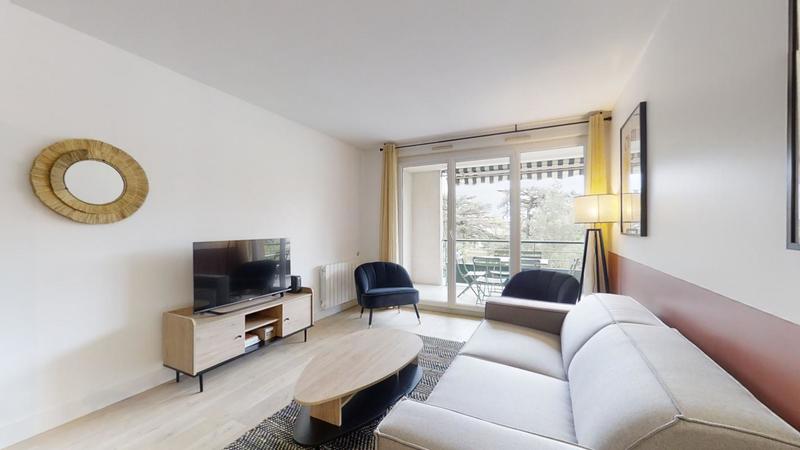 Appartement - 104 m² - 6 pièces