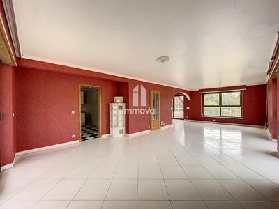 Appartement - 173 m² - 7 pièces