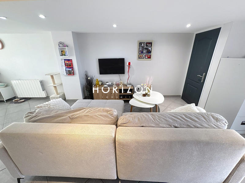 Appartement - 84 m² - 2 pièces