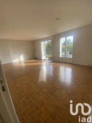 Appartement - 95 m² - 4 pièces