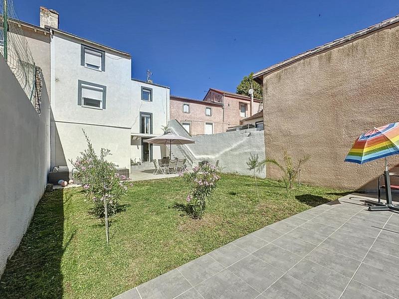 Maison - 190 m² - 6 pièces