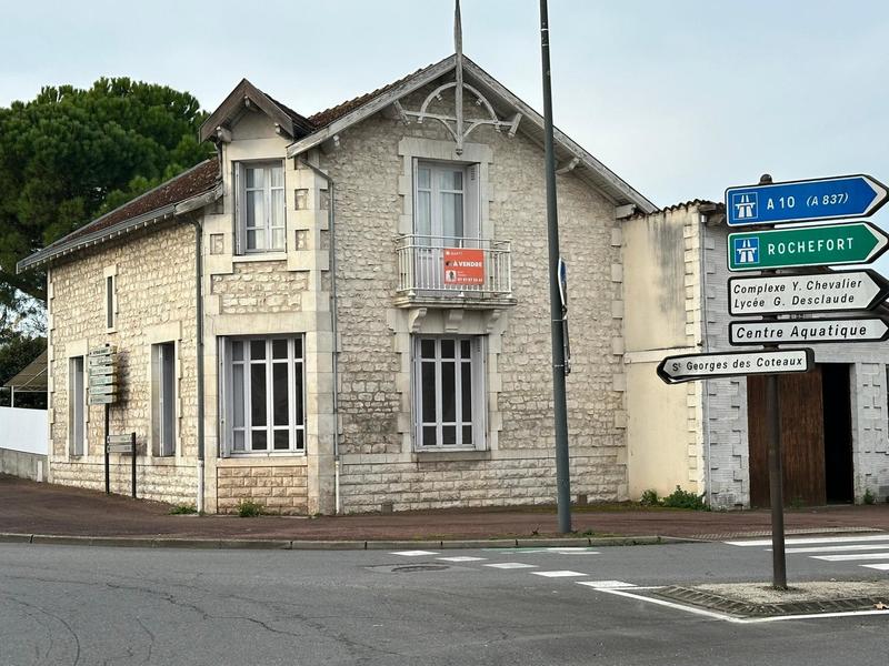 Maison - 110 m² - 5 pièces