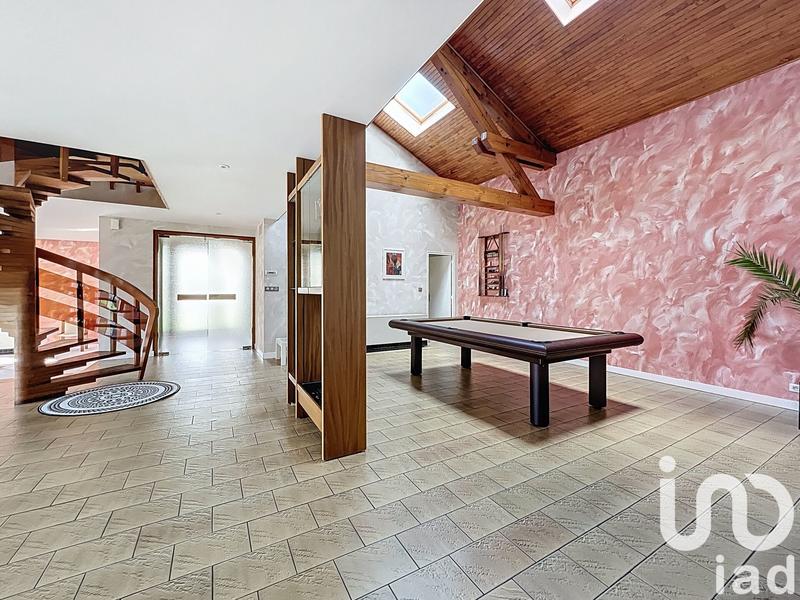 Maison de maîtres - 234 m² - 8 pièces