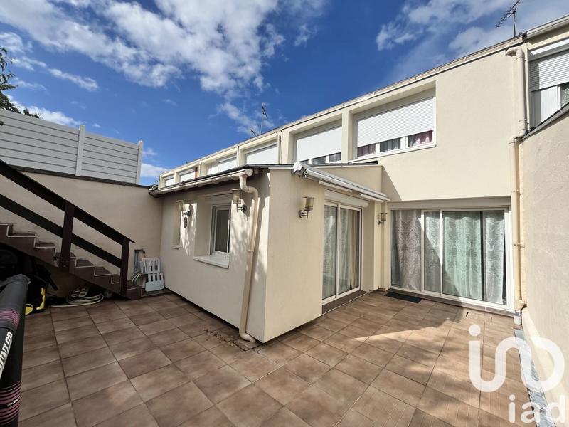 Maison - 92 m² - 6 pièces