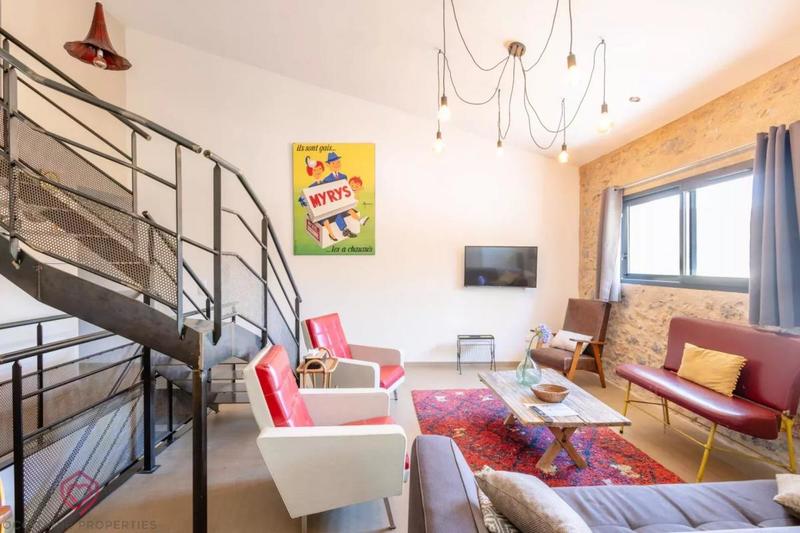 Maison de maîtres - 452 m² - 11 pièces