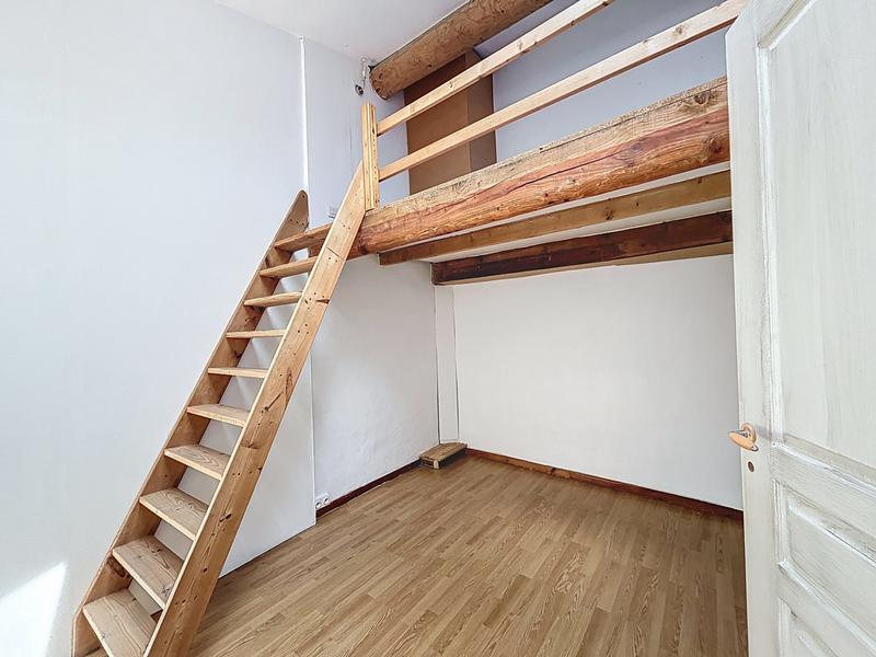 Maison - 85 m² - 5 pièces