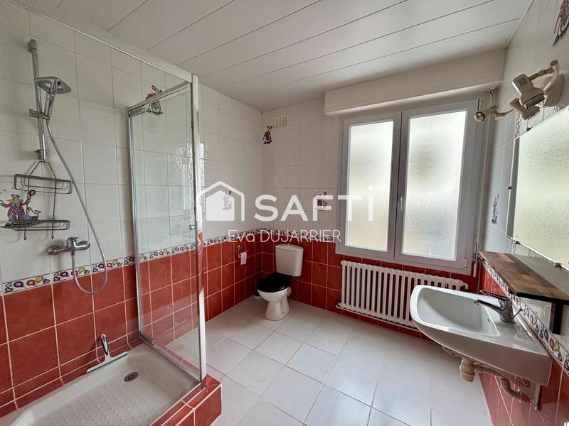 Maison - 167 m² - 7 pièces