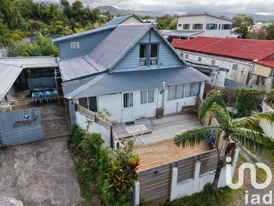 Maison - 260 m² - 9 pièces