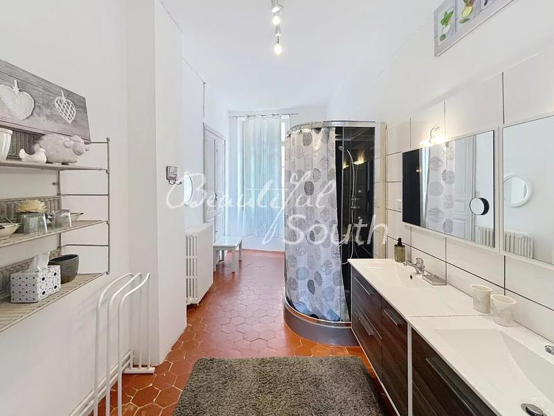 Hôtel particulier - 360 m² - 11 pièces