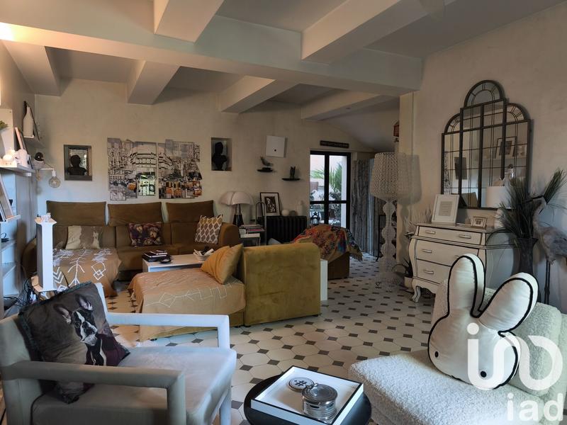 Maison - 463 m² - 13 pièces