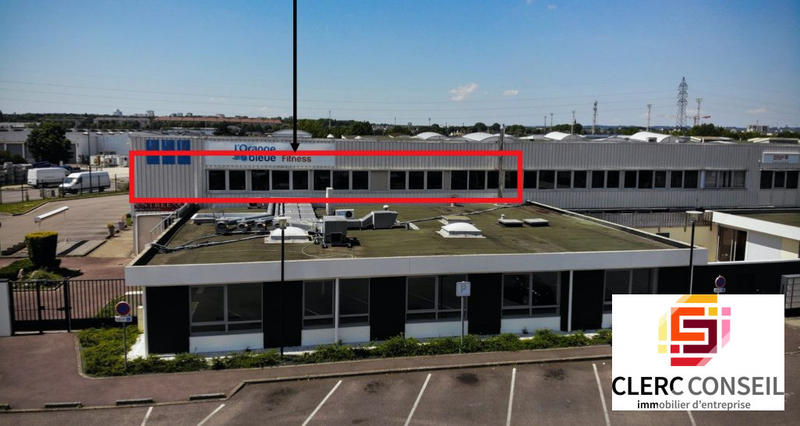 Local d'activités - 696 m²
