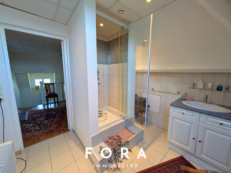 Maison - 147 m² - 6 pièces