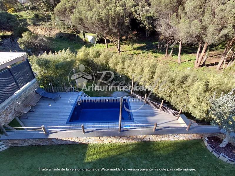 Maison - 140 m² - 5 pièces