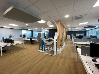 Local commercial - 700 m²