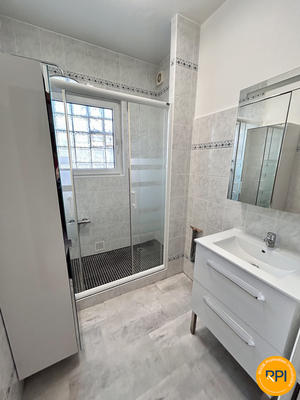 Maison - 206 m² - 10 pièces