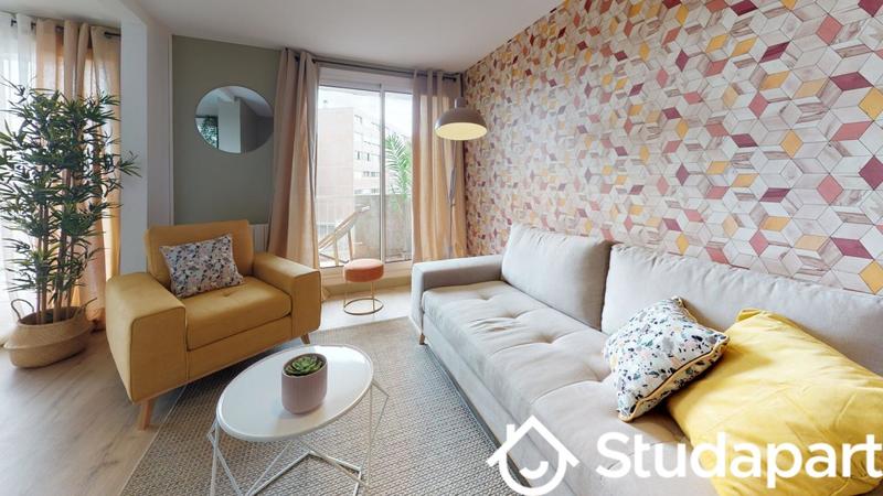 Chambre - 14 m² - 1 pièce