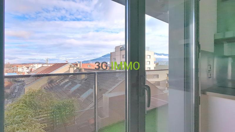 Appartement - 60 m² - 2 pièces