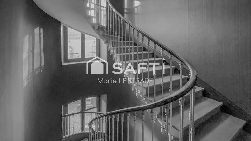 Appartement - 241 m² - 8 pièces