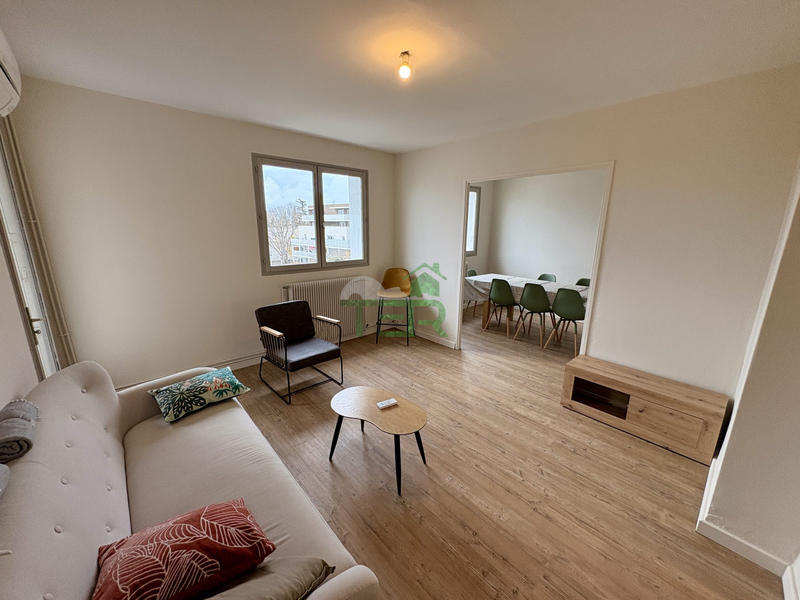 Appartement - 70 m² - 3 pièces