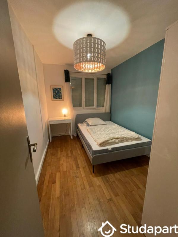 Chambre - 9 m² - 1 pièce