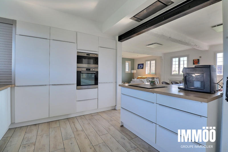 Maison - 190 m² - 6 pièces