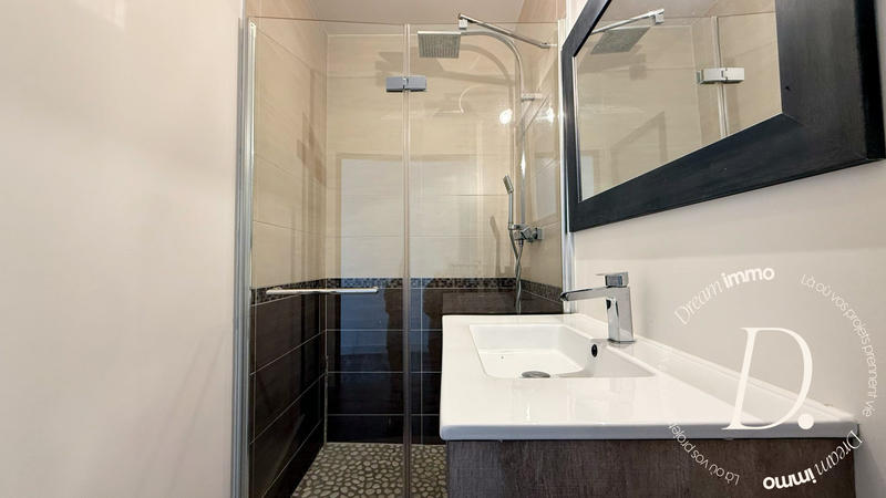 Maison contemporaine - 162 m² - 6 pièces