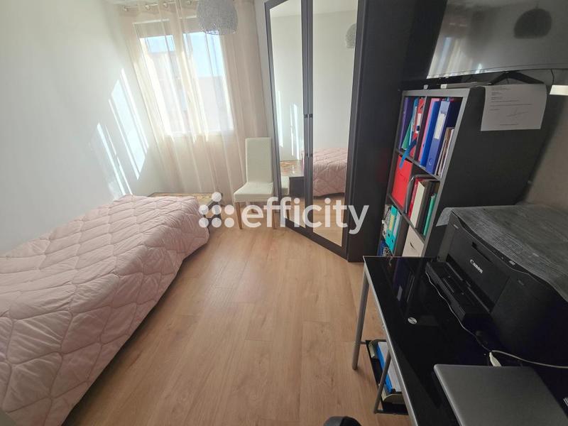 Appartement - 90 m² - 3 pièces