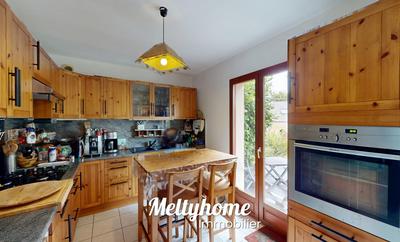 Maison - 102 m² - 5 pièces