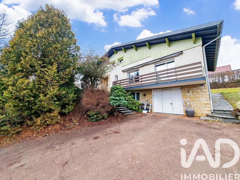 Maison - 318 m² - 8 pièces