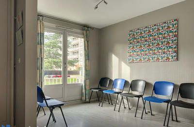 Appartement - 98 m² - 6 pièces