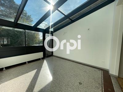 Maison - 226 m² - 12 pièces