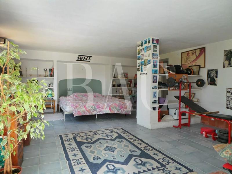 Villa - 500 m² - 12 pièces