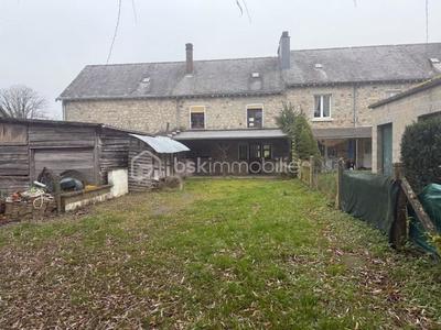 Demeure - 104 m² - 7 pièces