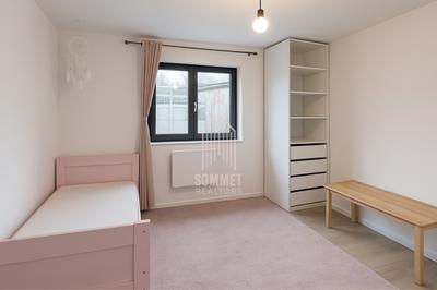 Appartement - 90 m² - 5 pièces