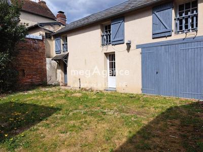 Maison - 126 m² - 8 pièces