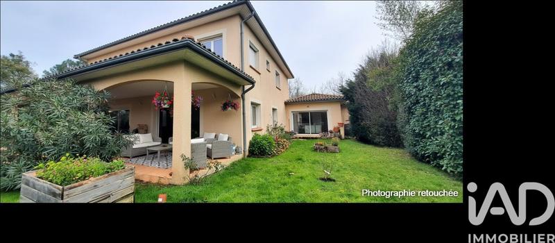 Maison de maîtres - 377 m² - 8 pièces