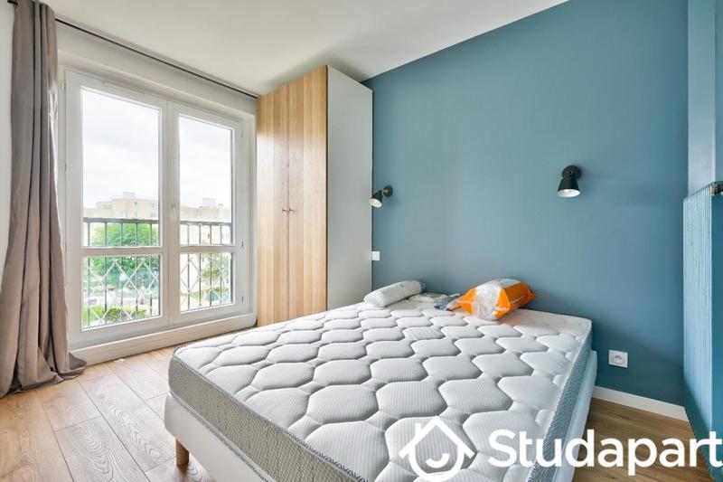 Chambre - 13 m² - 1 pièce