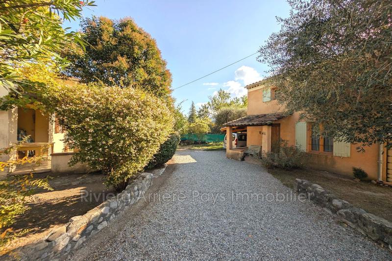 Maison - 93 m² - 5 pièces