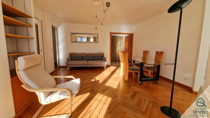 Appartement - 95 m² - 4 pièces