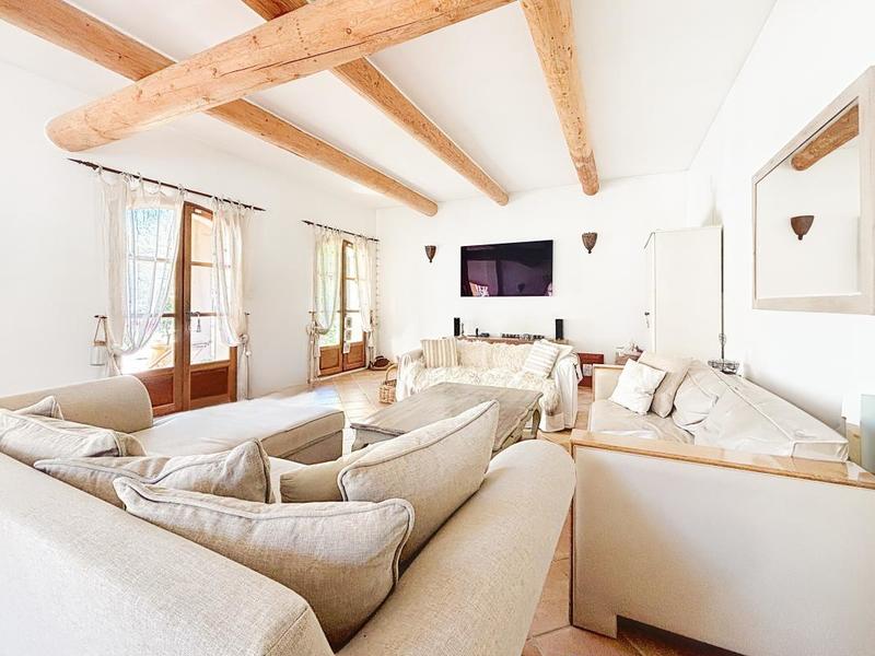 Villa - 240 m² - 6 pièces