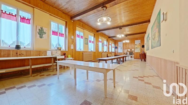 Maison - 891 m² - 15 pièces