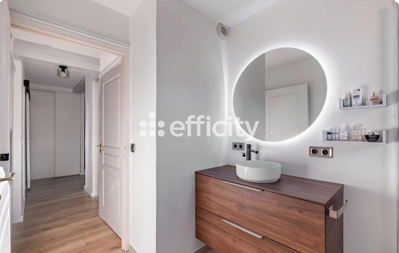 Appartement - 77 m² - 4 pièces