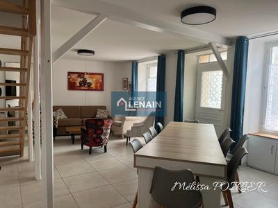 Maison - 373 m² - 20 pièces