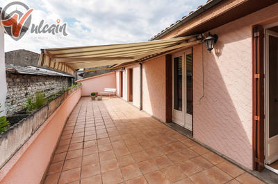 Maison - 196 m² - 8 pièces