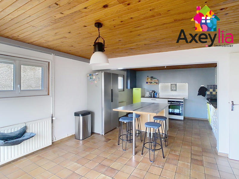 Maison - 143 m² - 6 pièces