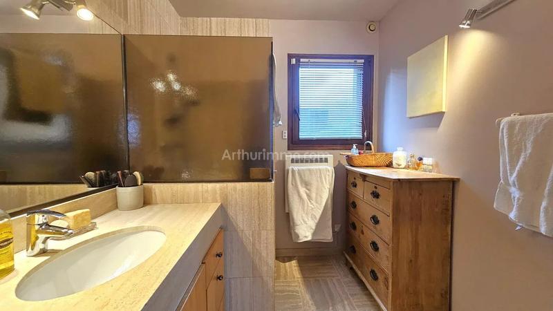 Maison - 180 m² - 7 pièces