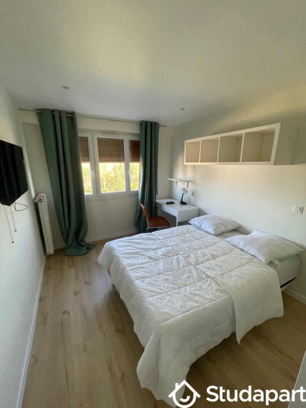 Chambre - 10 m² - 1 pièce