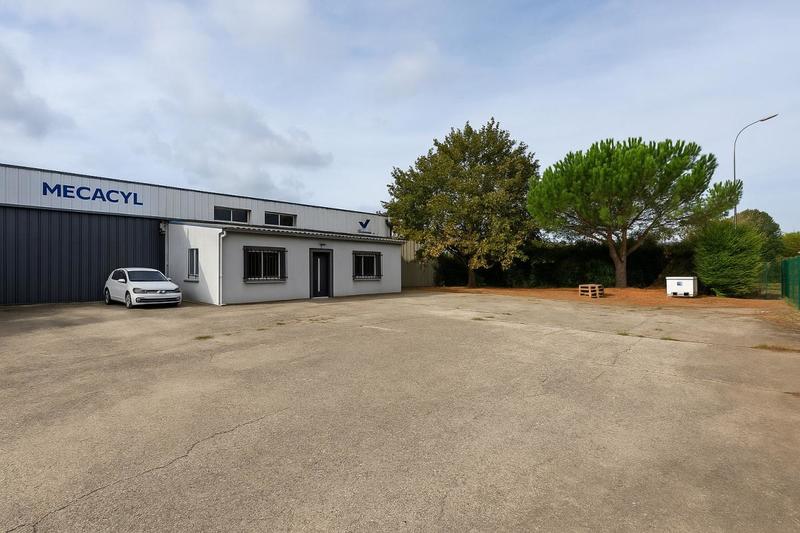 Entrepôt - 797 m²