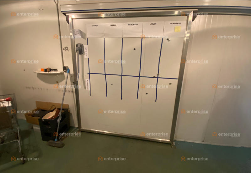 Local d'activité / Entrepôt - 512 m²